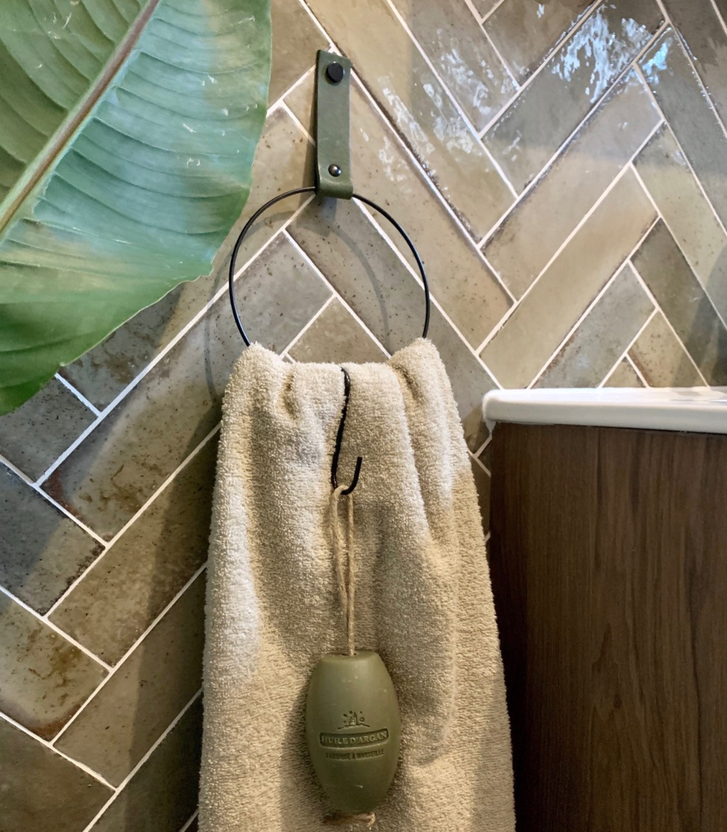 Leather towel shop ring